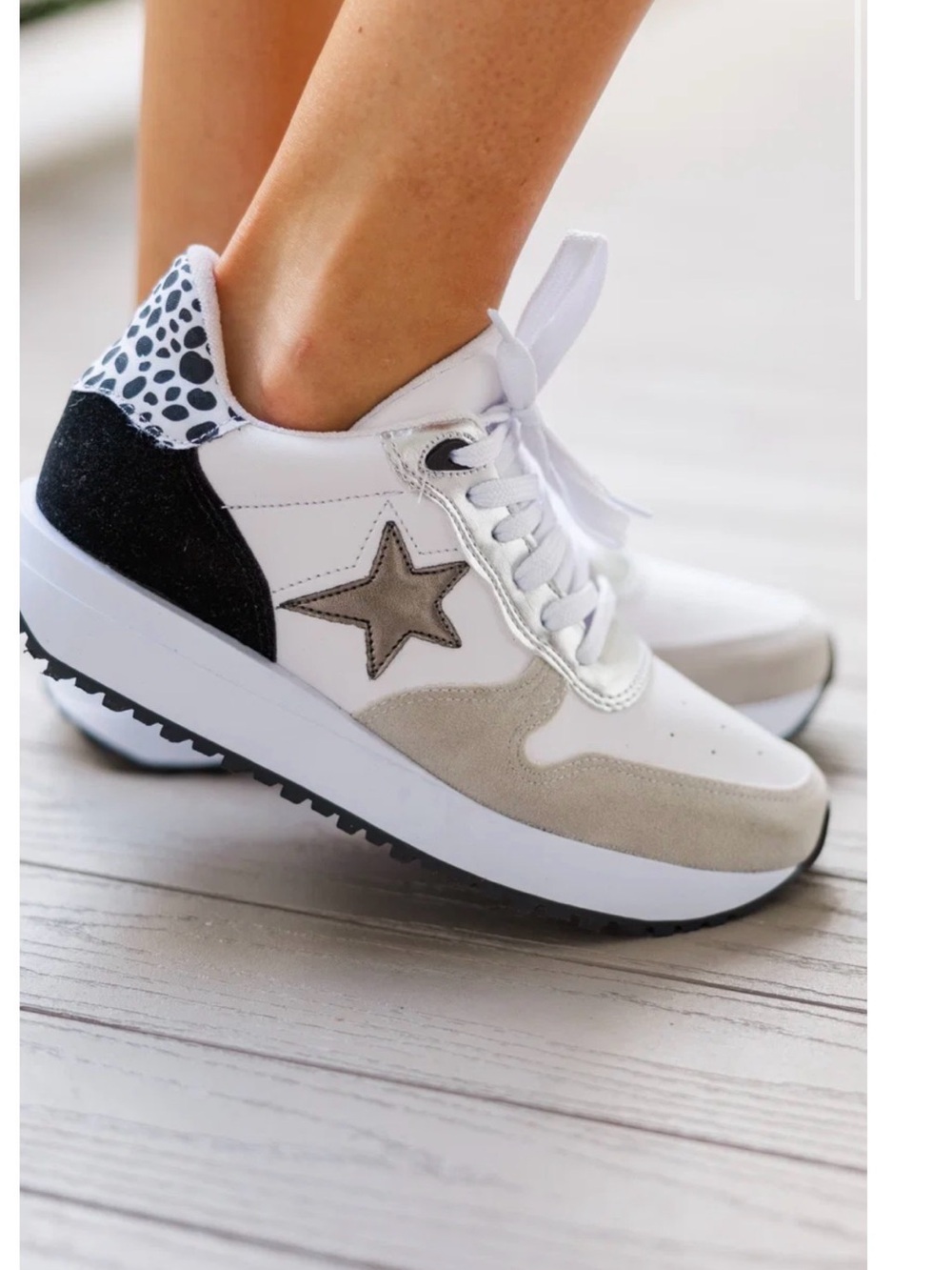 MKS New Looking All Over Nude & Black Sz 7 sneakers